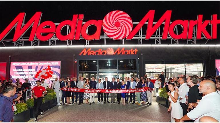 MediaMarkt, Türkiye'ye yatırımlarına devam edeceğini söyleyerek 100'üncü mağazasını açtı